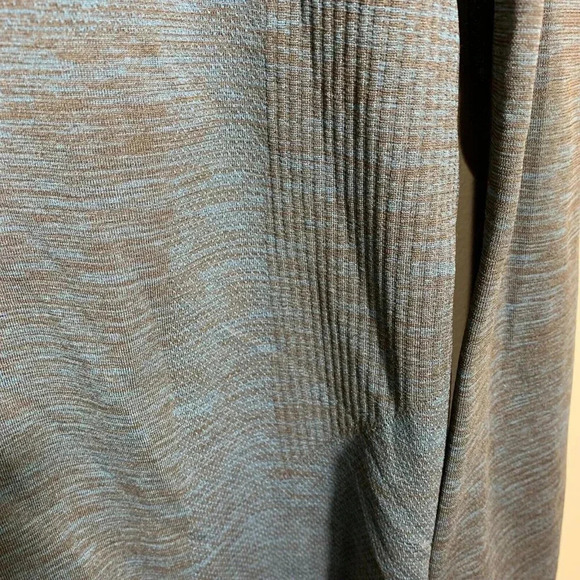 Lululemon Metal Vent Tech 1/2 Zip Pullover Mens Large Blue Long Sleeve - Picture 9 of 11